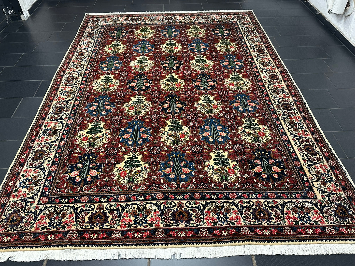 Handgeknüpfter Bachtiar felder  Garten Teppich 365x256 cm Neu