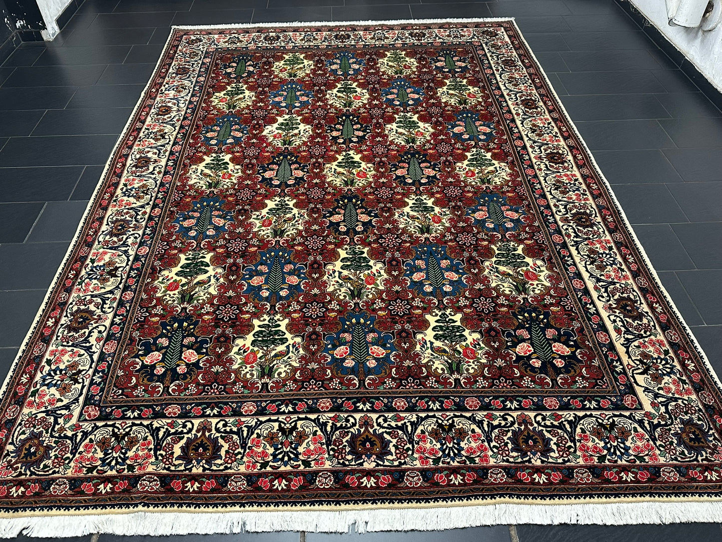 Handgeknüpfter Bachtiar felder  Garten Teppich 365x256 cm Neu