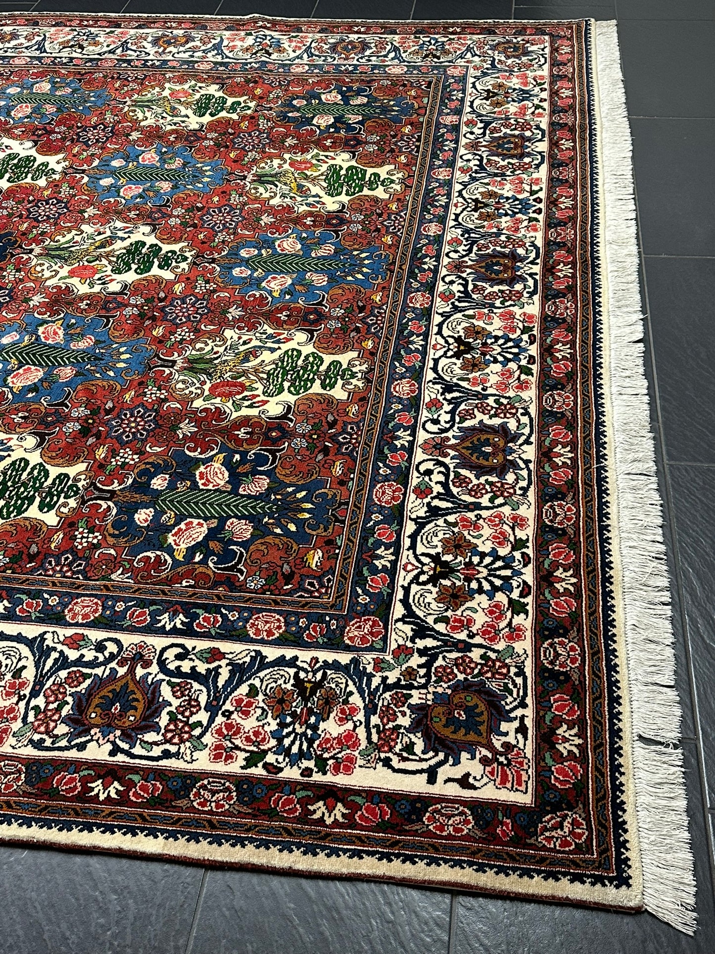 Handgeknüpfter Bachtiar felder  Garten Teppich 365x256 cm Neu