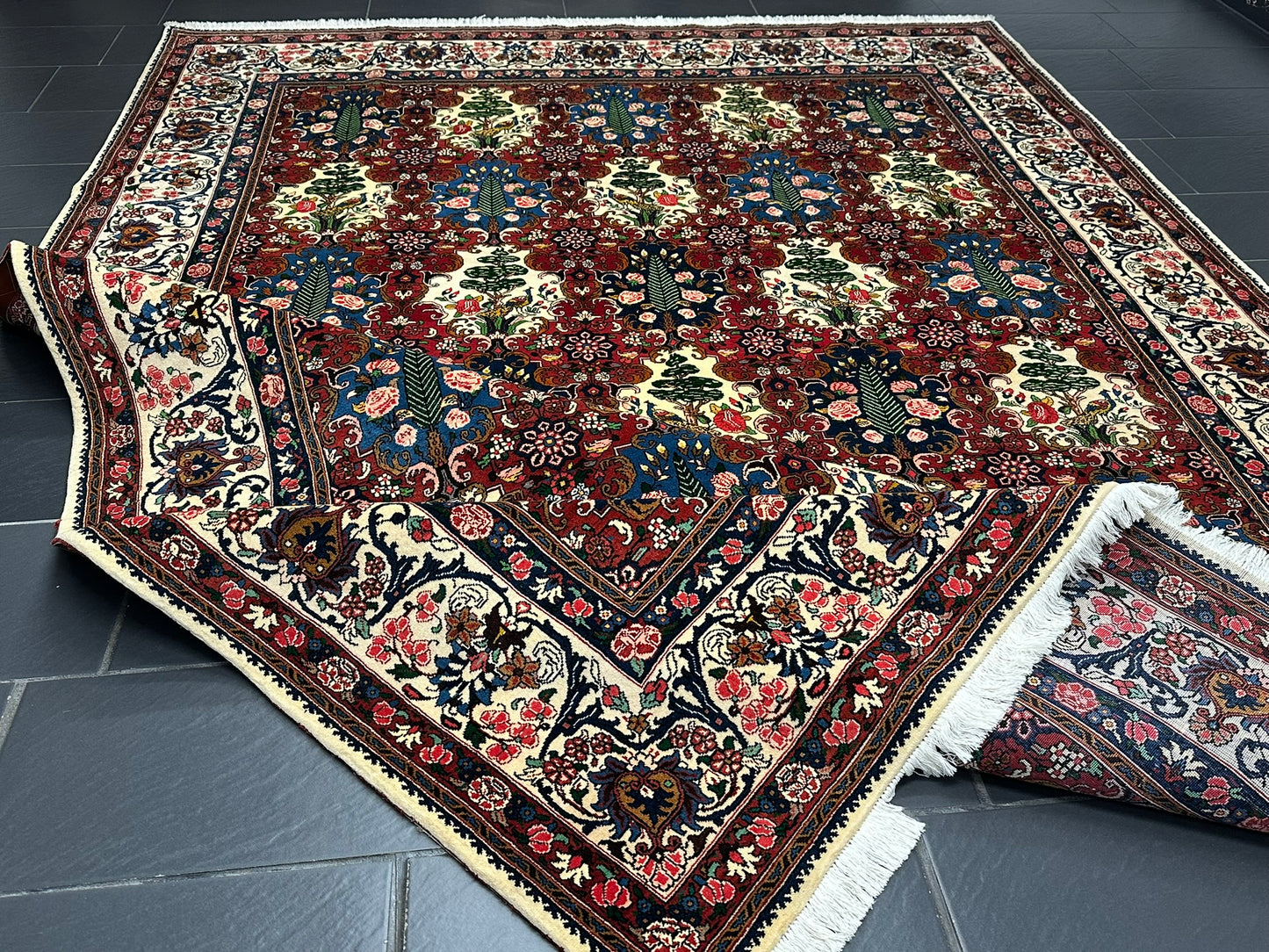 Handgeknüpfter Bachtiar felder  Garten Teppich 365x256 cm Neu