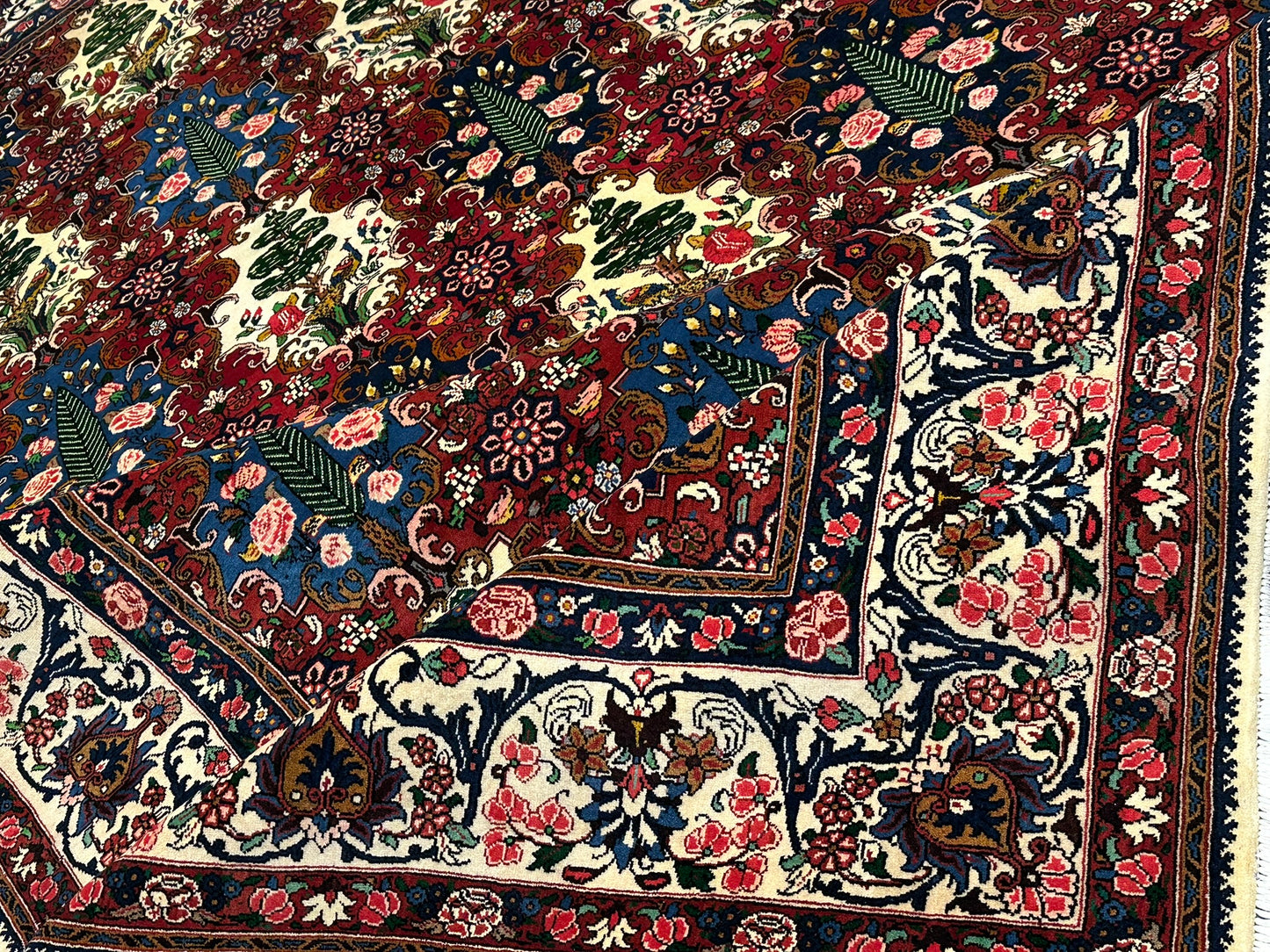 Handgeknüpfter Bachtiar felder  Garten Teppich 365x256 cm Neu