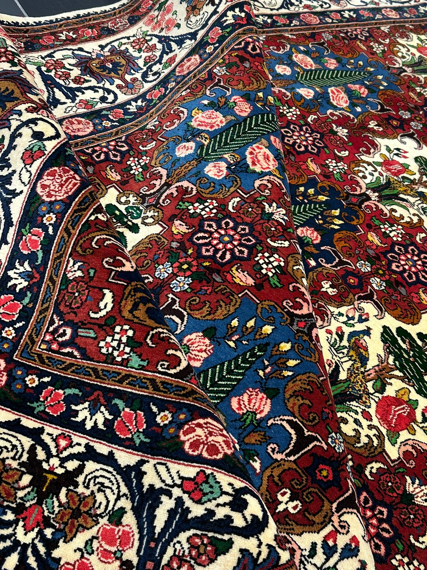 Handgeknüpfter Bachtiar felder  Garten Teppich 365x256 cm Neu