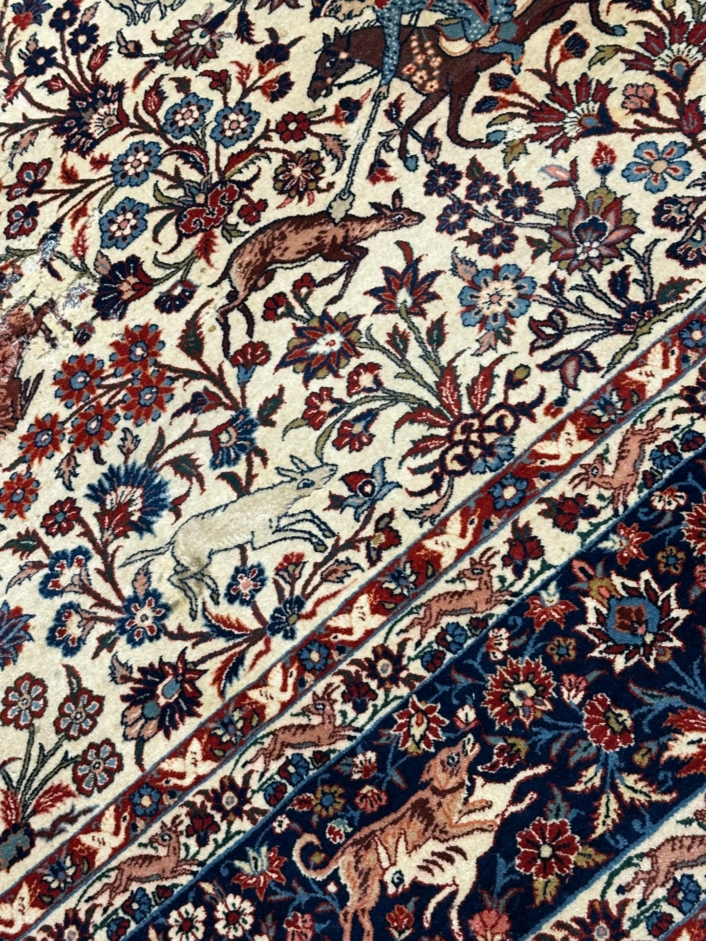 Orientteppich handgeknüpft Isfahan Korkwolle Jagdmotiv 310x200 cm