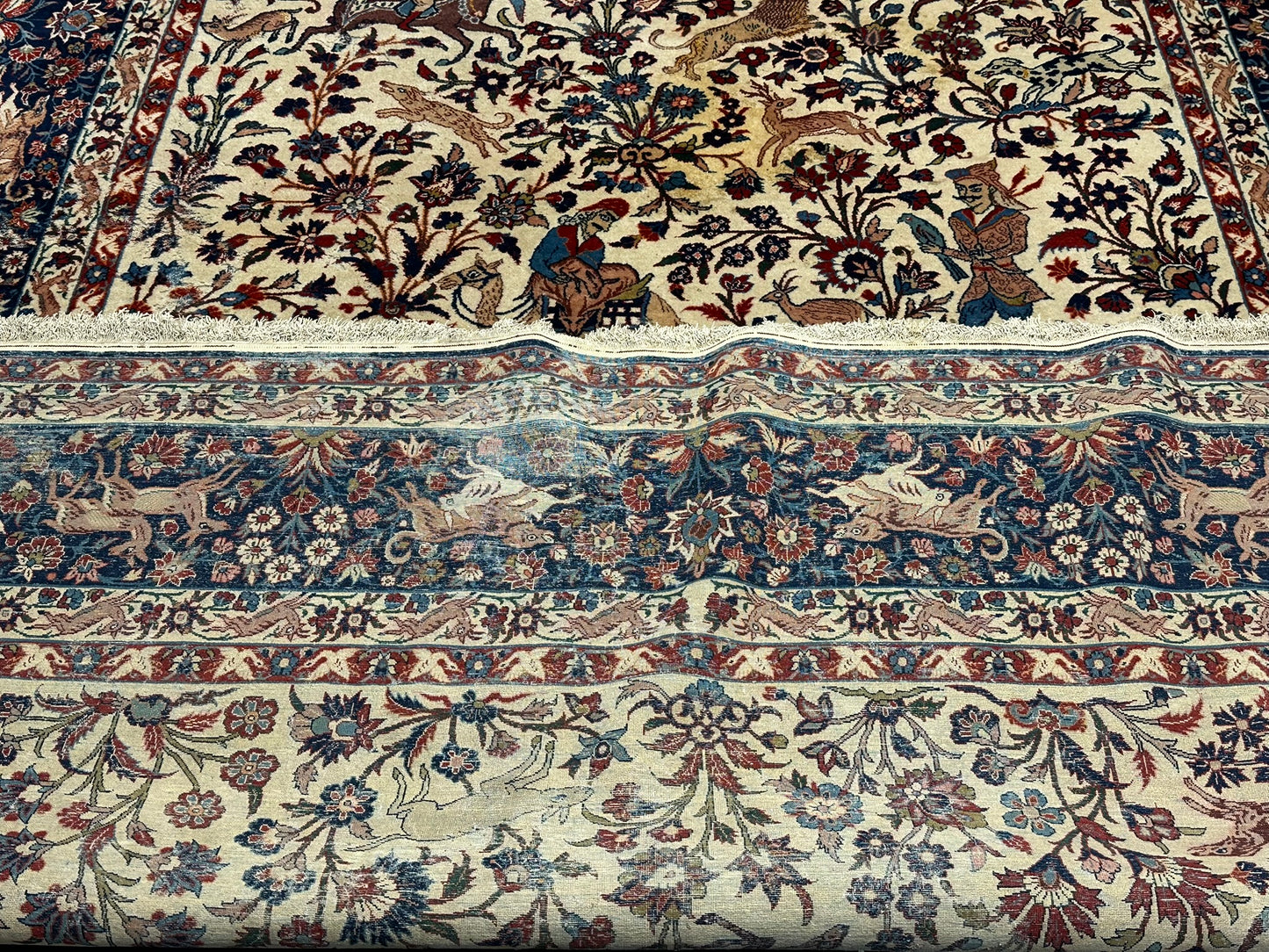 Orientteppich handgeknüpft Isfahan Korkwolle Jagdmotiv 310x200 cm