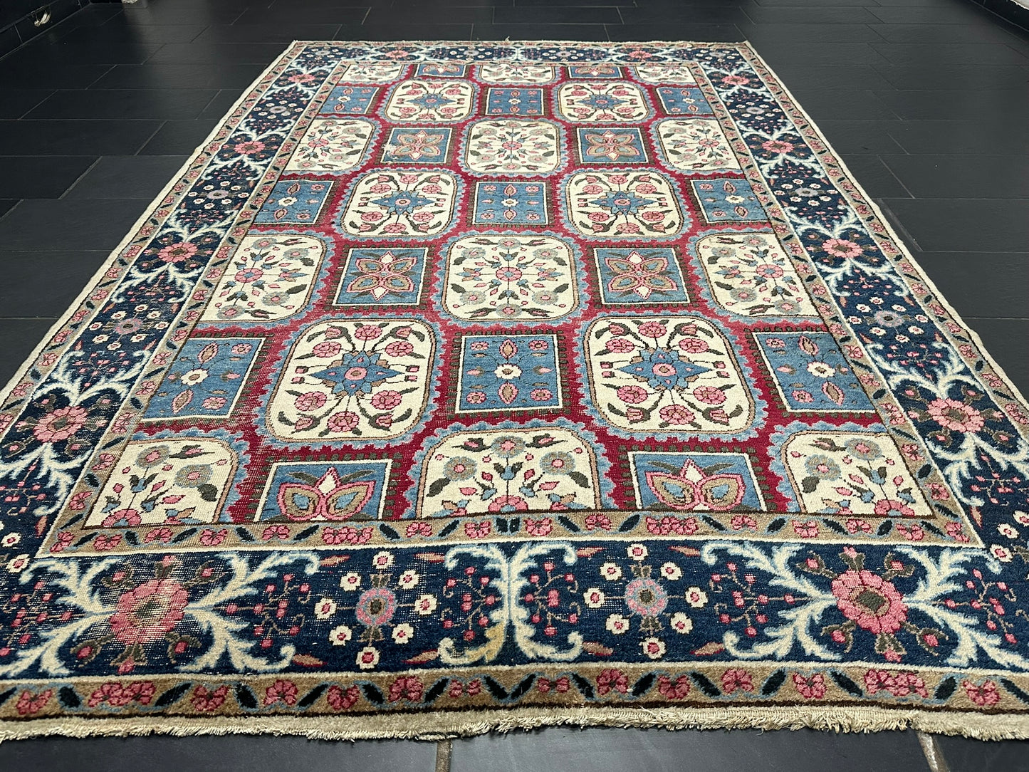 Orientteppich handgeknüpft Kirman Kheshti Felderdesign 295x195 cm