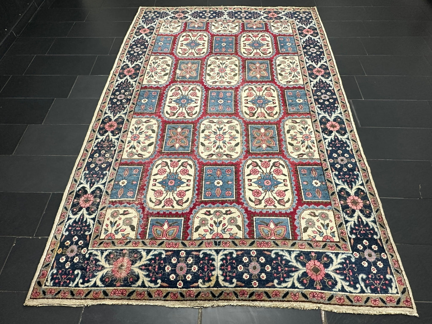 Orientteppich handgeknüpft Kirman Kheshti Felderdesign 295x195 cm