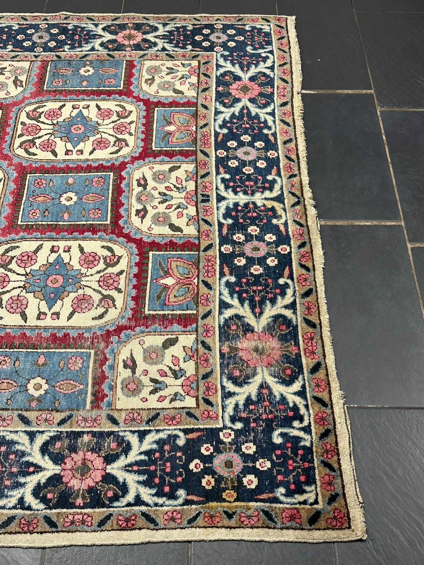 Orientteppich handgeknüpft Kirman Kheshti Felderdesign 295x195 cm