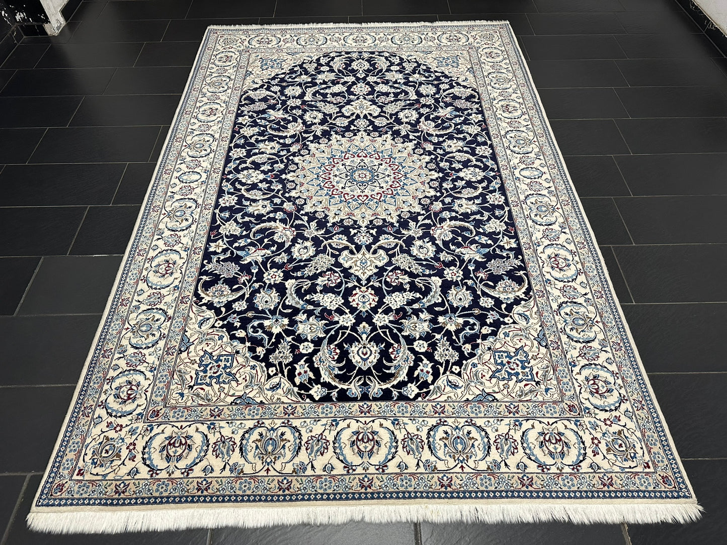 Handgeknüpfter Nain Korkwolle Seide Teppich 300x205 cm Neu