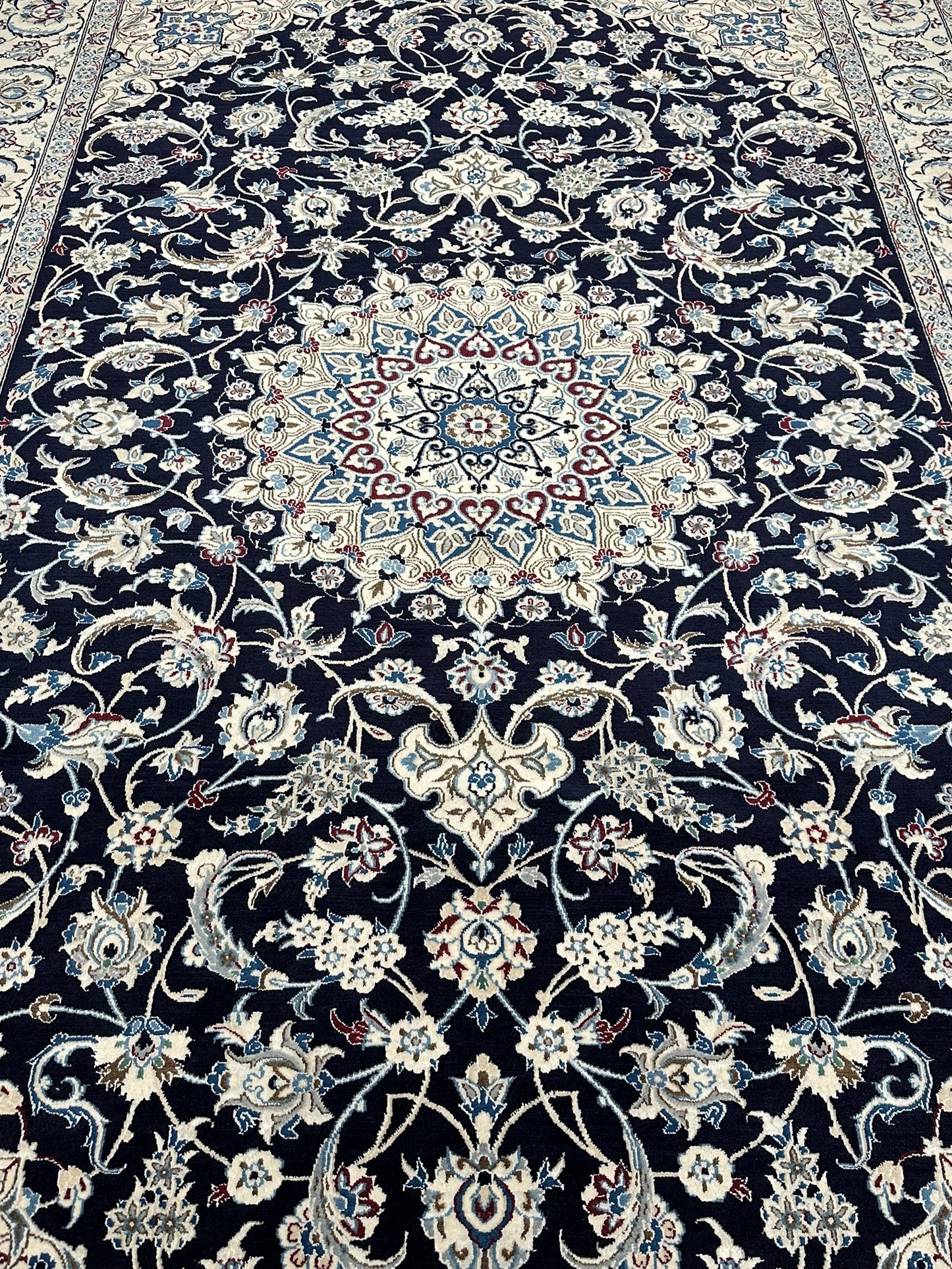 Handgeknüpfter Nain Korkwolle Seide Teppich 300x205 cm Neu