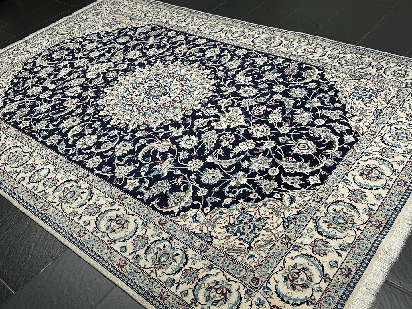 Handgeknüpfter Nain Korkwolle Seide Teppich 300x205 cm Neu