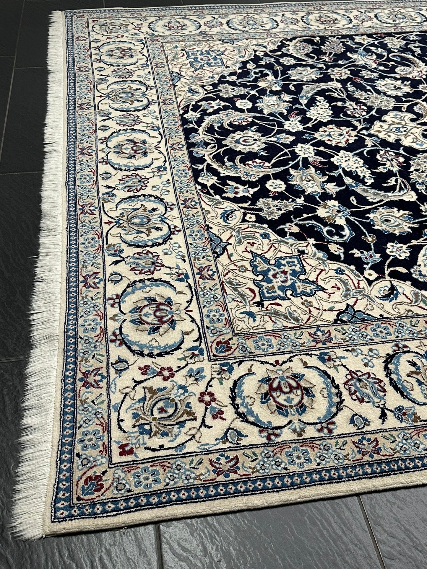 Handgeknüpfter Nain Korkwolle Seide Teppich 300x205 cm Neu
