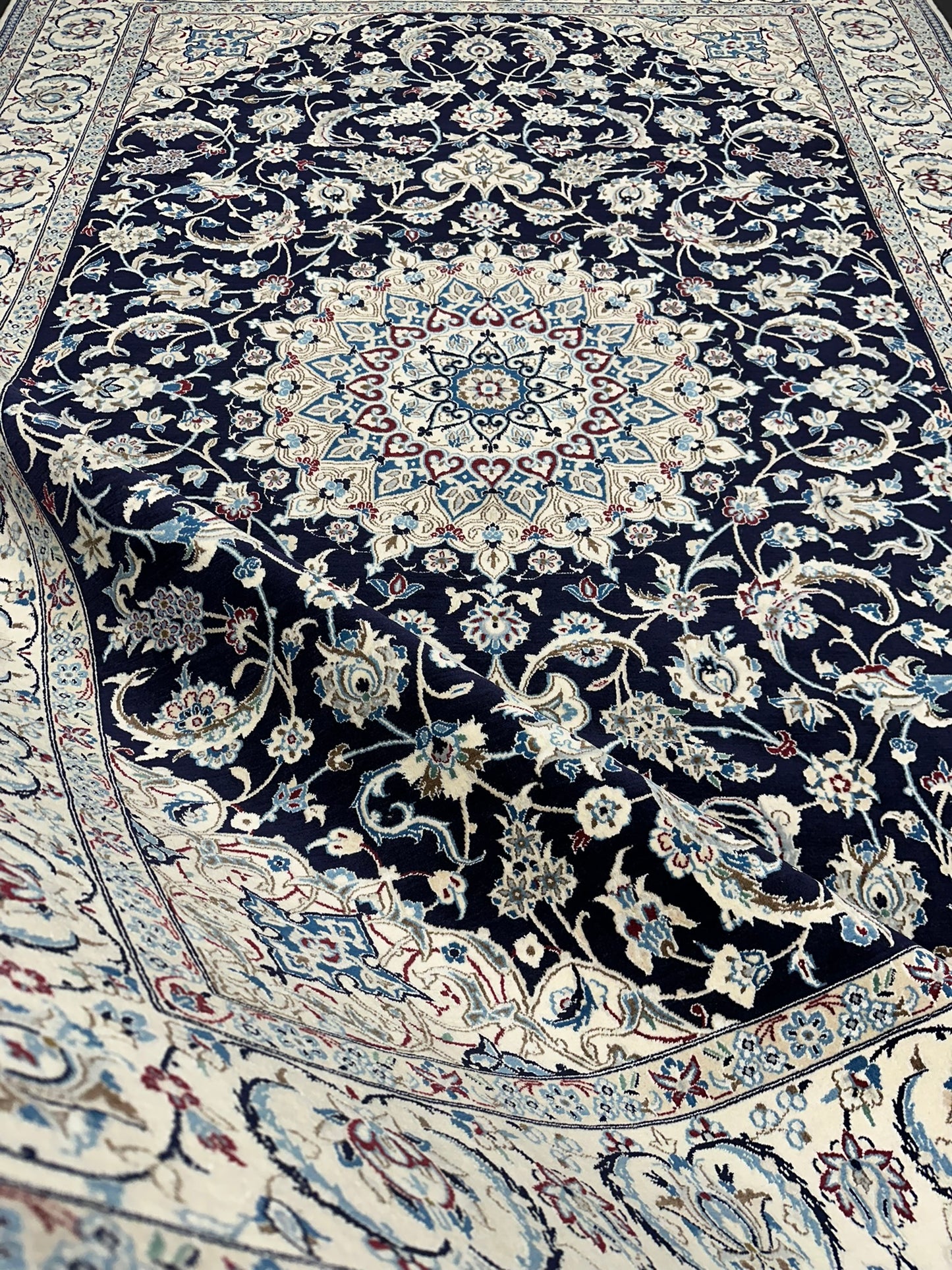 Handgeknüpfter Nain Korkwolle Seide Teppich 300x205 cm Neu