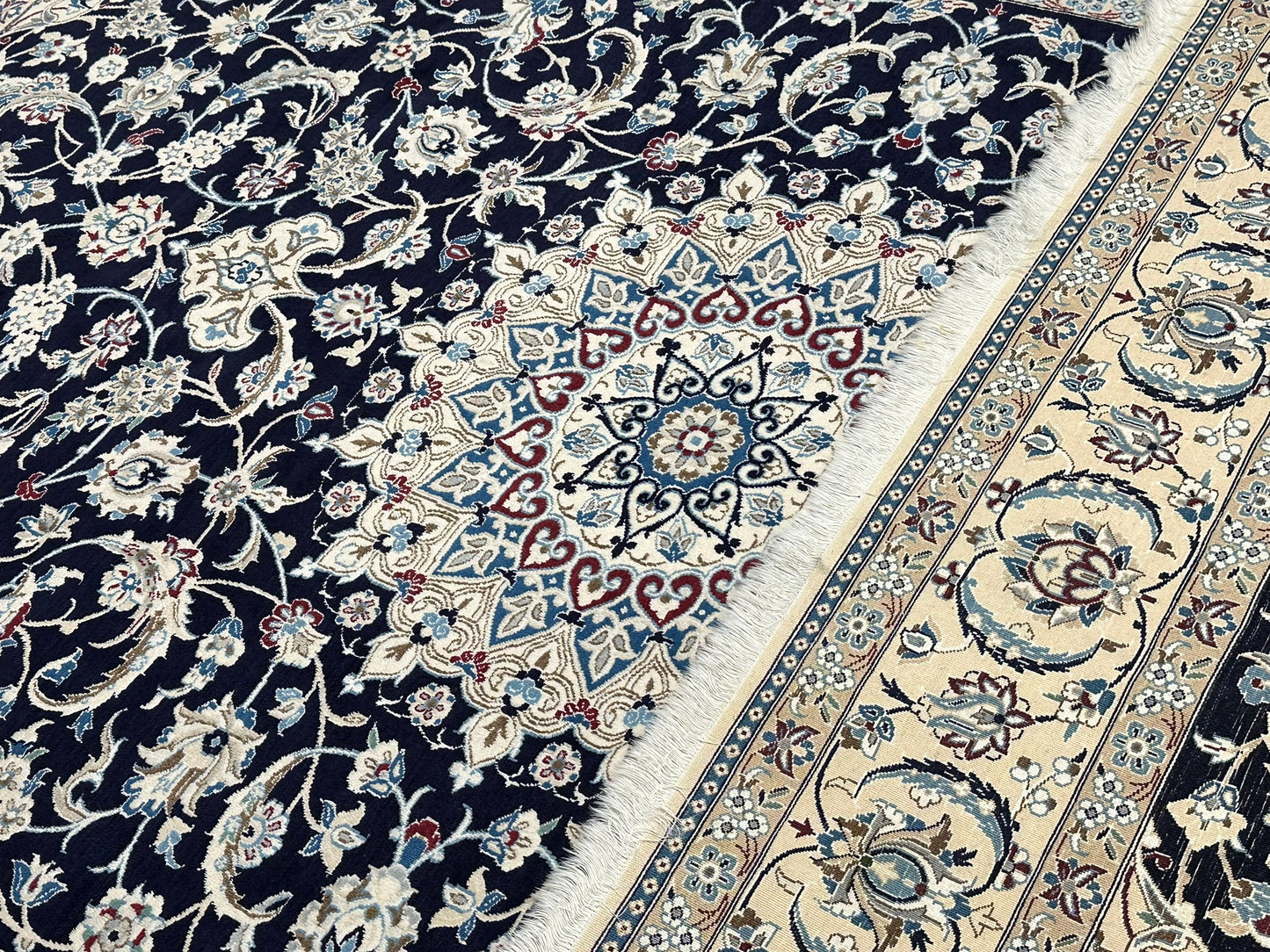 Handgeknüpfter Nain Korkwolle Seide Teppich 300x205 cm Neu