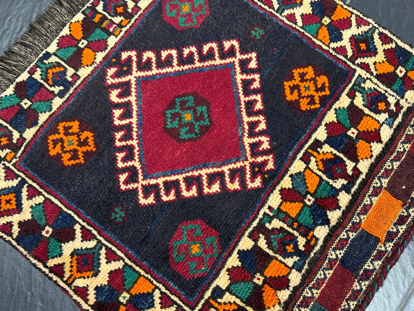 Handgeknüpfter Perser Orientteppich - Gaschgai Bachtiar Kazak  60x60 cm