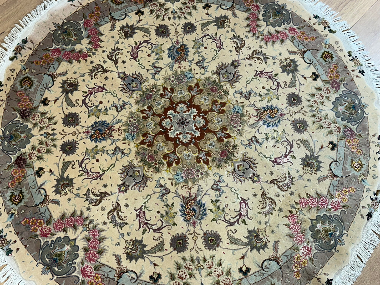 Orientteppich handgeknüpft Täbriz Korkwolle mit Seide Rund Ø 160 cm