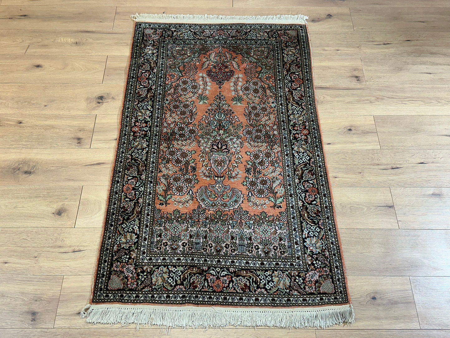 Orientteppich handgeknüpft Seide Lebensbaum 157x93 cm