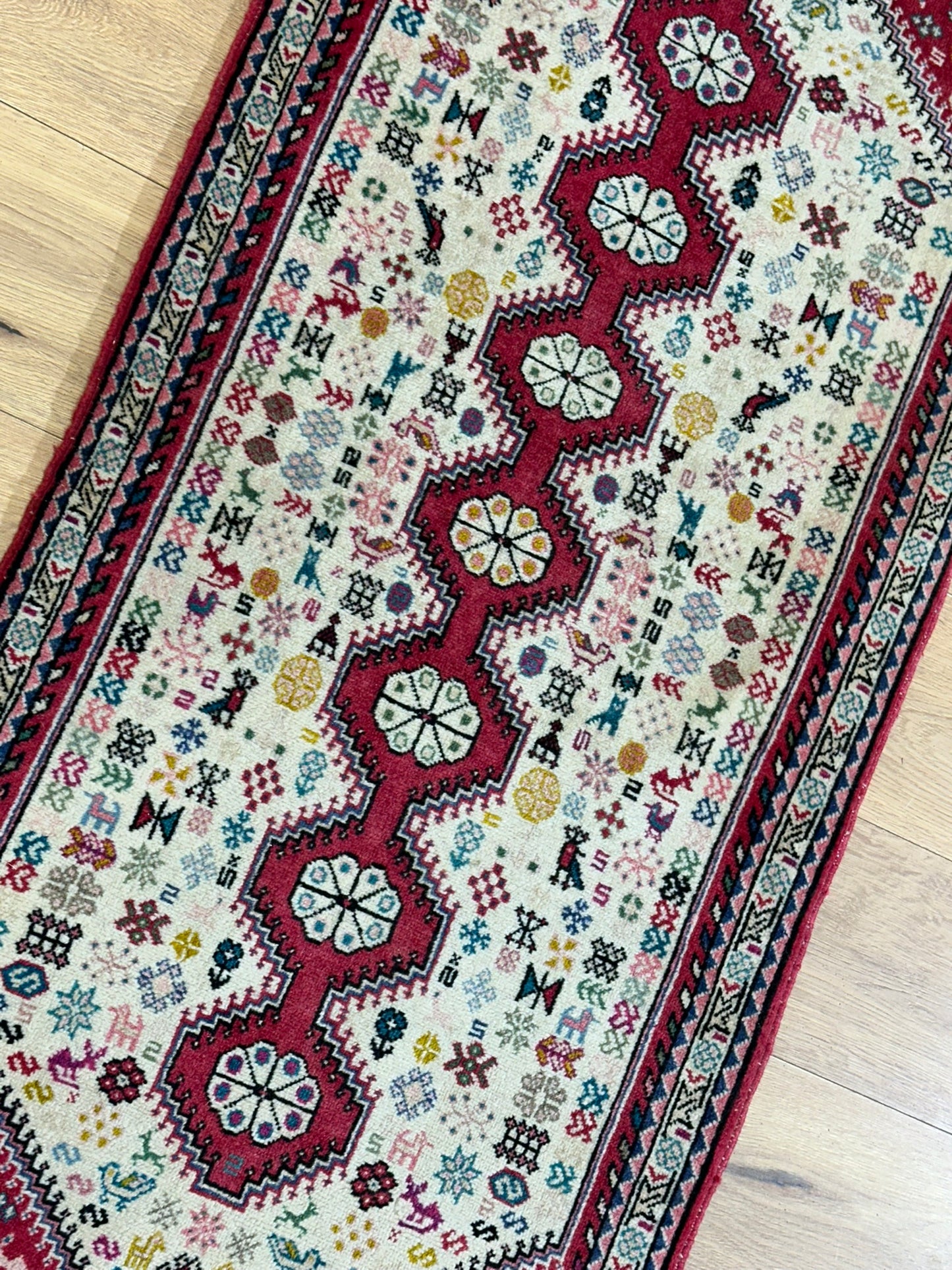 Orientteppich handgeknüpft Abadeh Korkwolle 145x65 cm