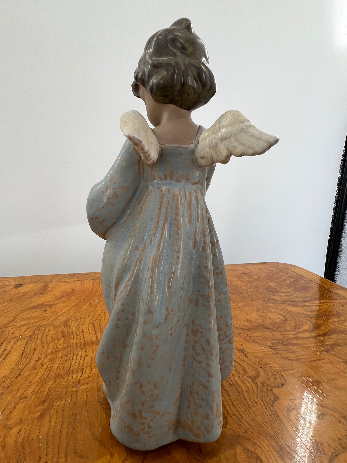 Lladró Porzellan Figur - Engel mit kleinem Vogel