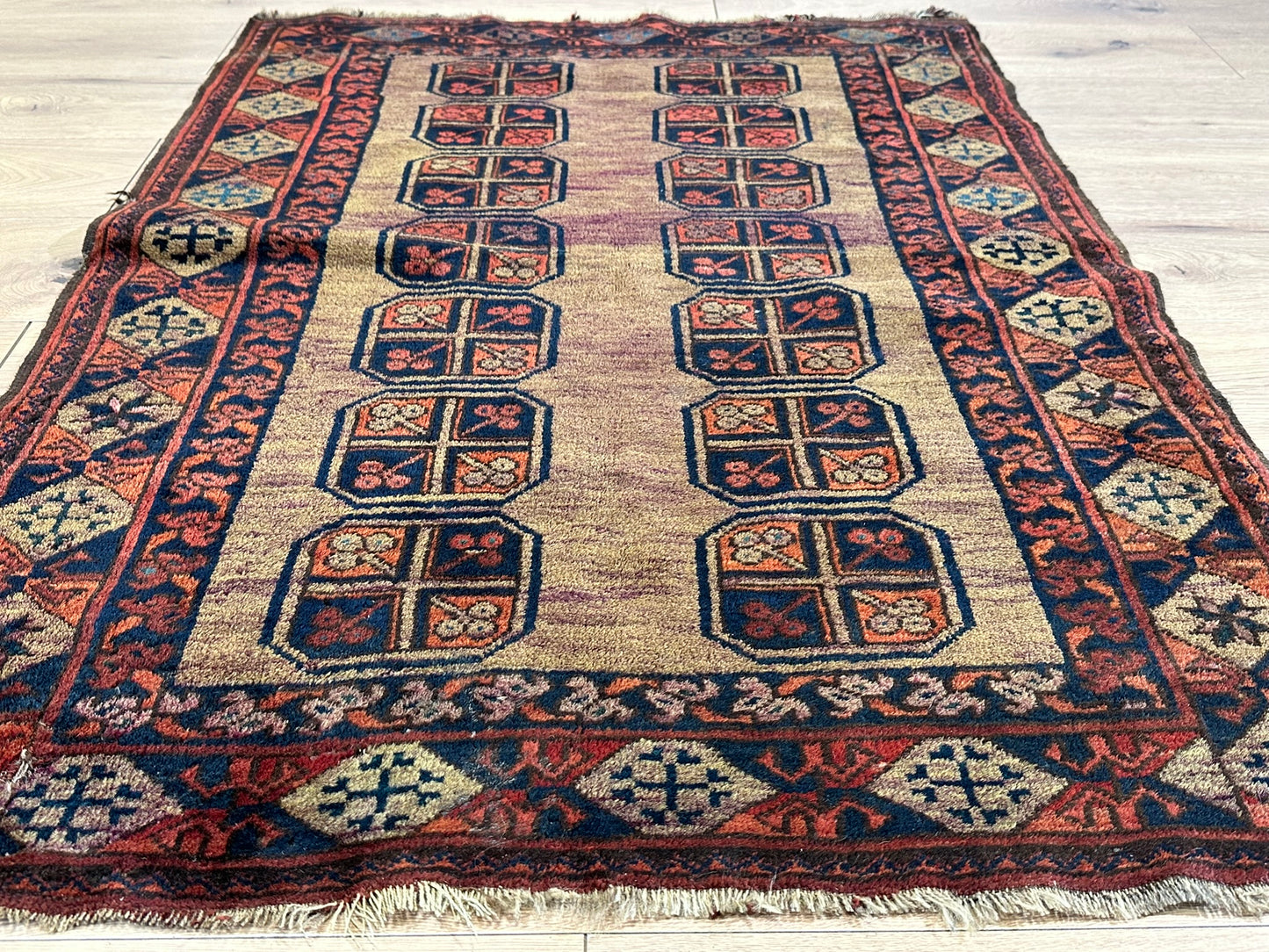   Antik Orientteppich handgeknüpft Afghan Ersari  Wolle 135x97 cm