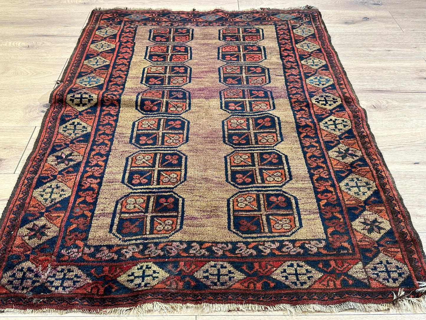   Antik Orientteppich handgeknüpft Afghan Ersari  Wolle 135x97 cm