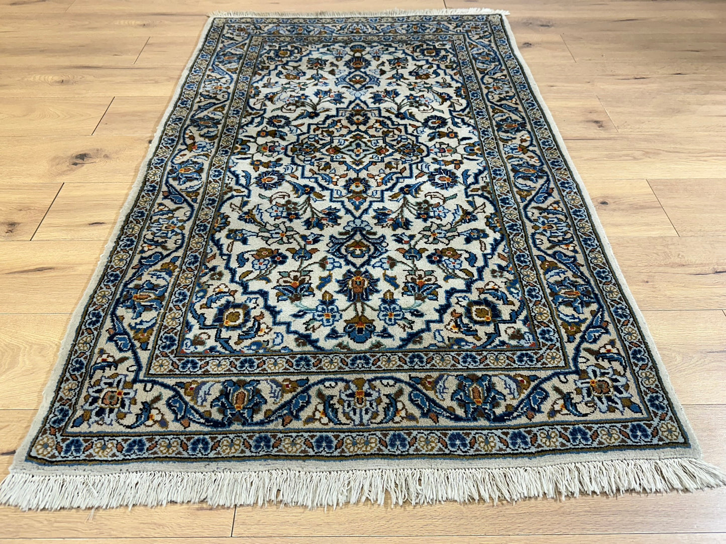 Orientteppich handgeknüpft Keschan Korkwolle 160x100 cm