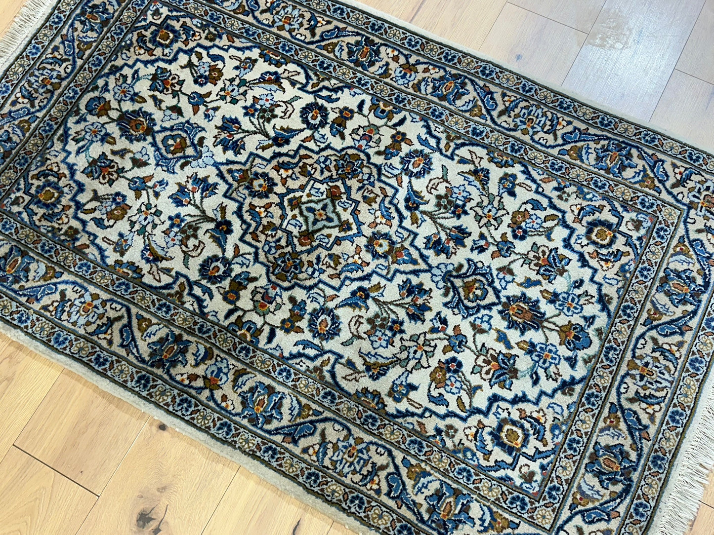 Orientteppich handgeknüpft Keschan Korkwolle 160x100 cm