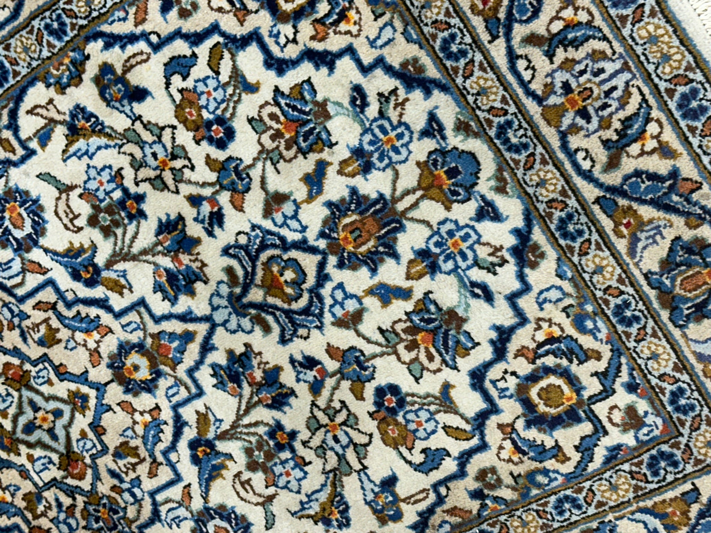 Orientteppich handgeknüpft Keschan Korkwolle 160x100 cm