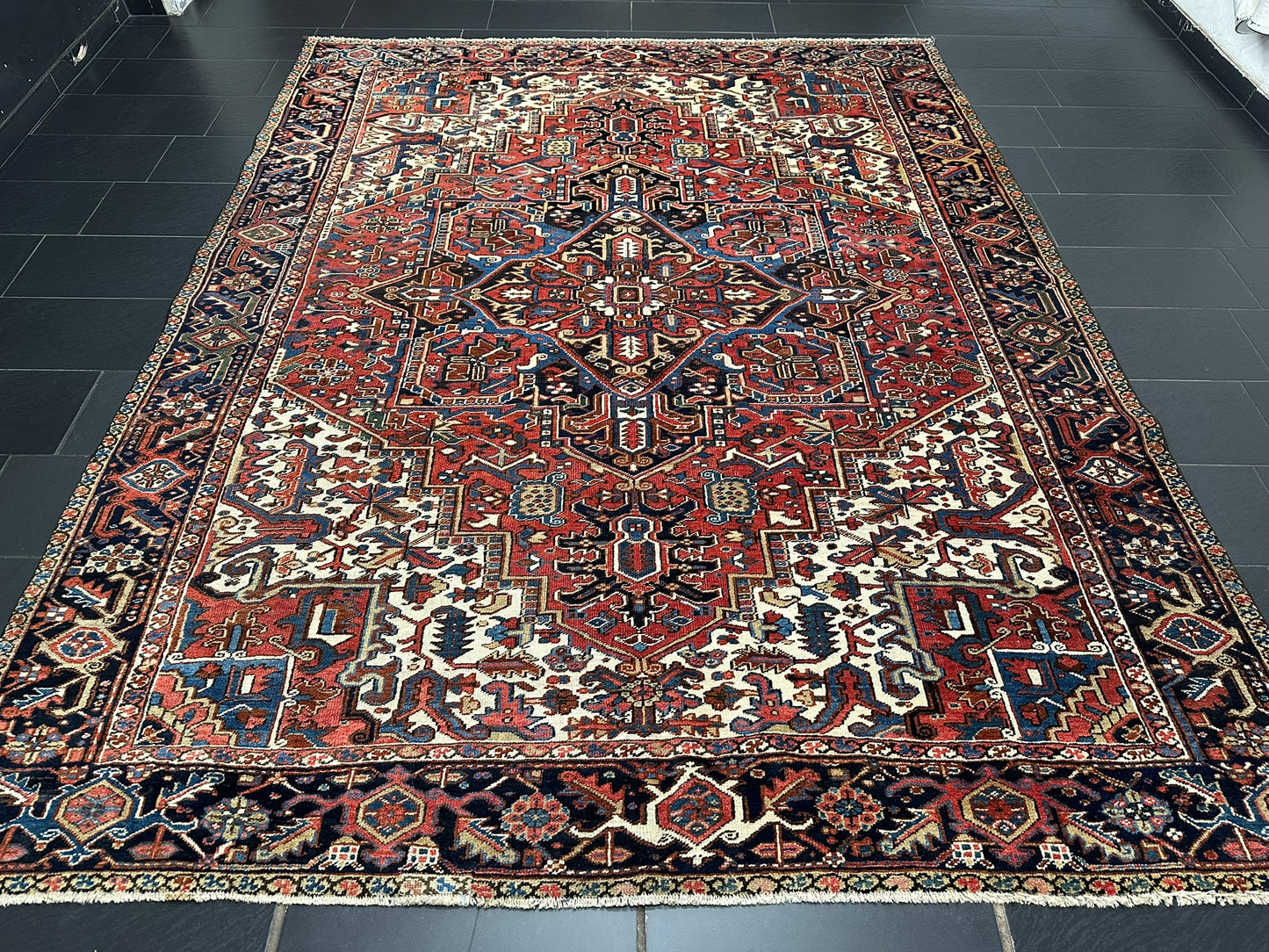 Handgeknüpfter Antiker Teppich Heriz  Naturfarben 340x266 cm