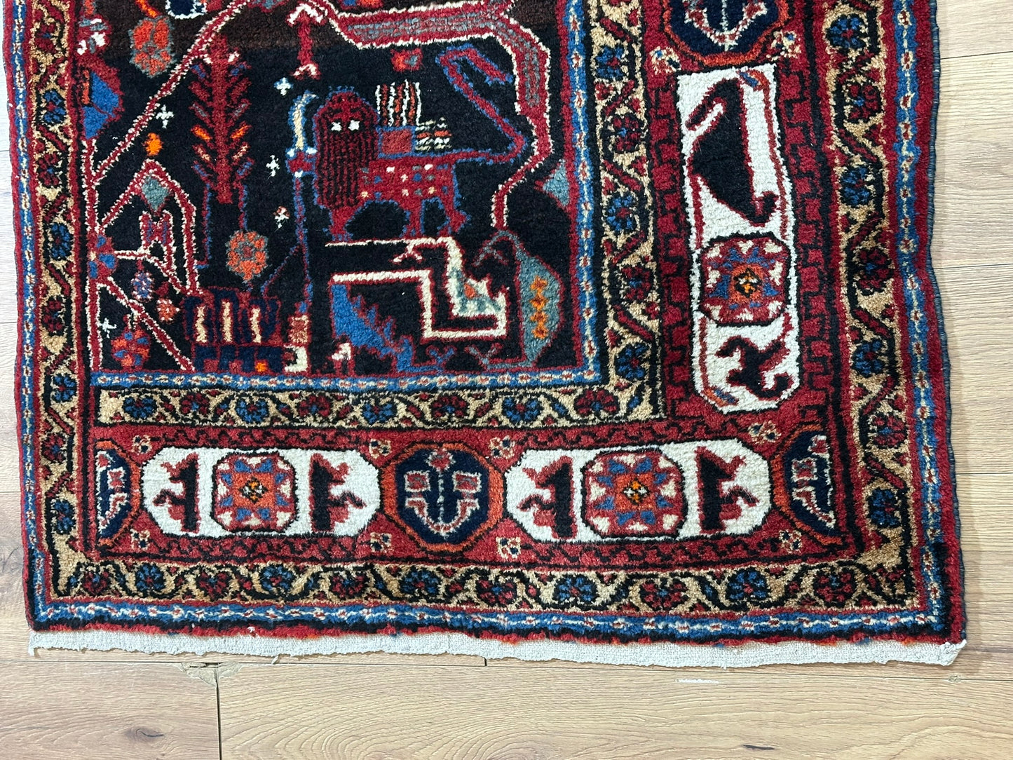 Orientteppich handgeknüpft Bachtiar Naturfarben 145x100 cm