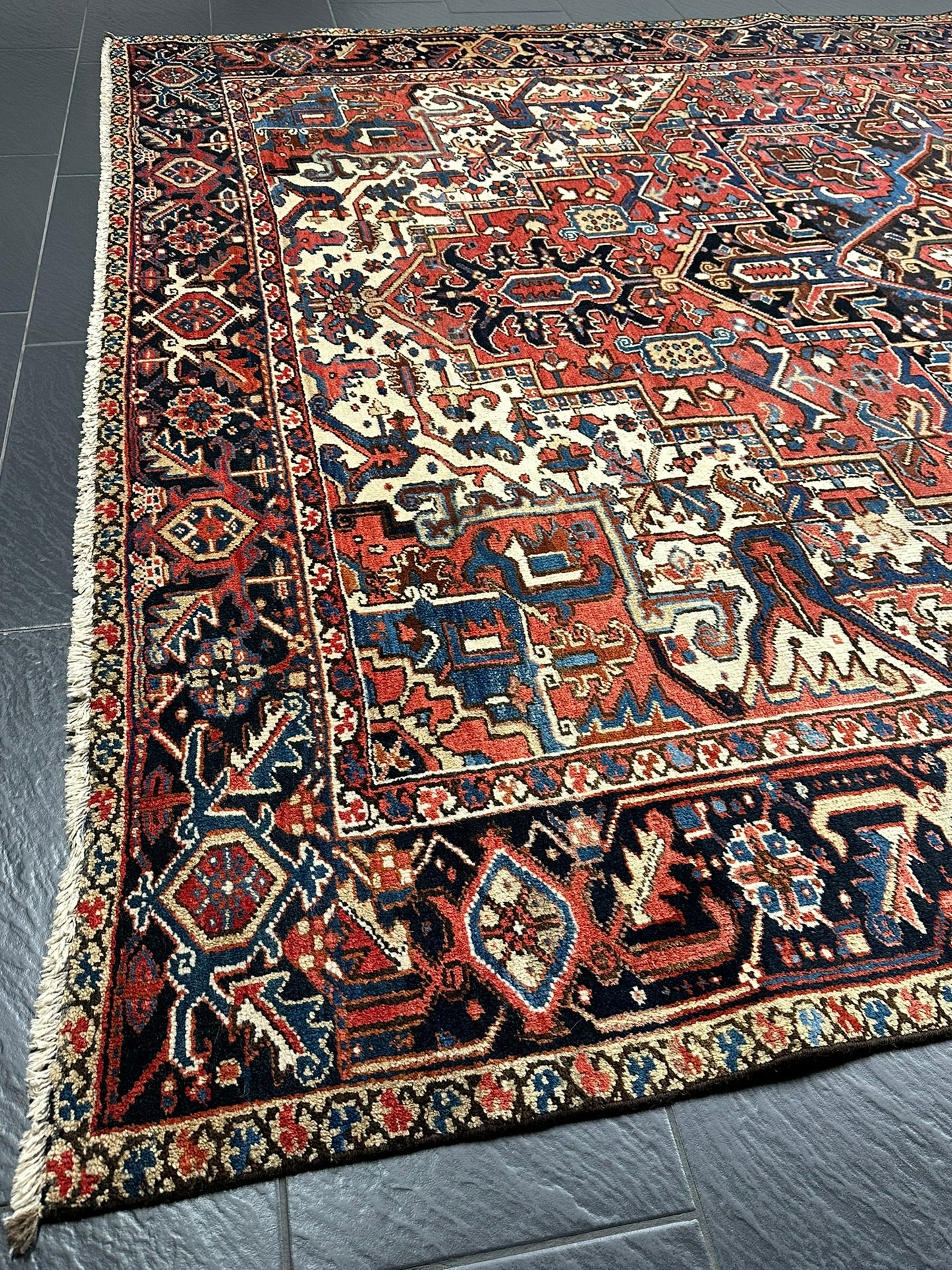 Handgeknüpfter Antiker Teppich Heriz  Naturfarben 340x266 cm
