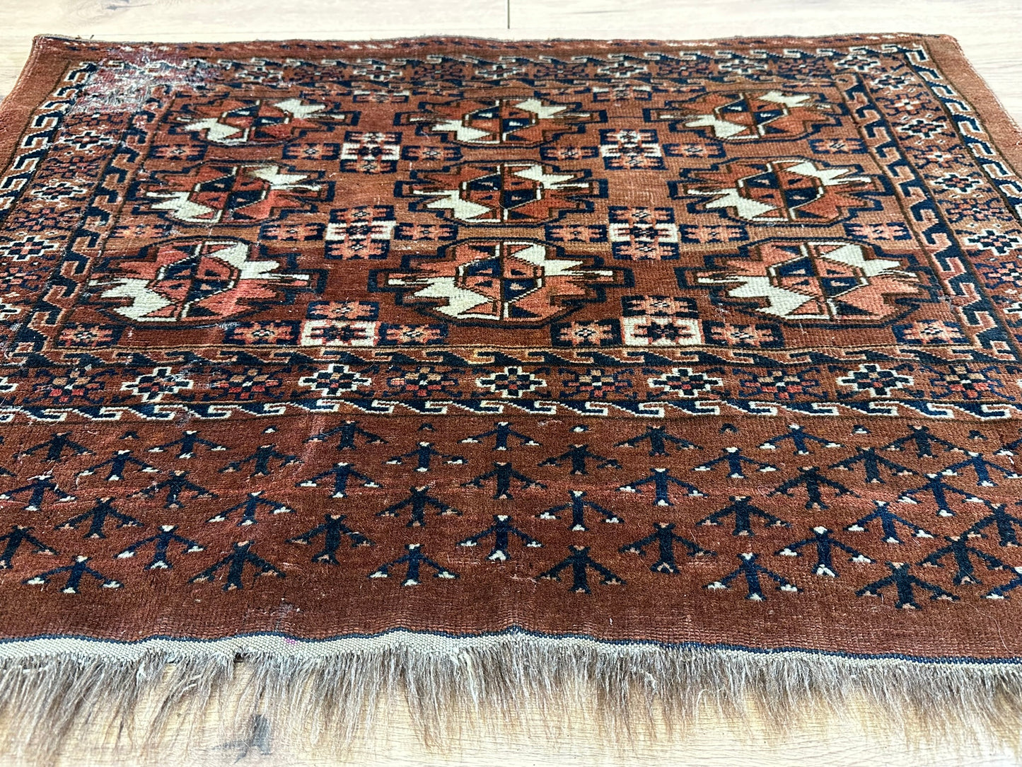 Antik Orientteppich handgeknüpft Türkmen Yomut Buchara Wolle 105x75 cm
