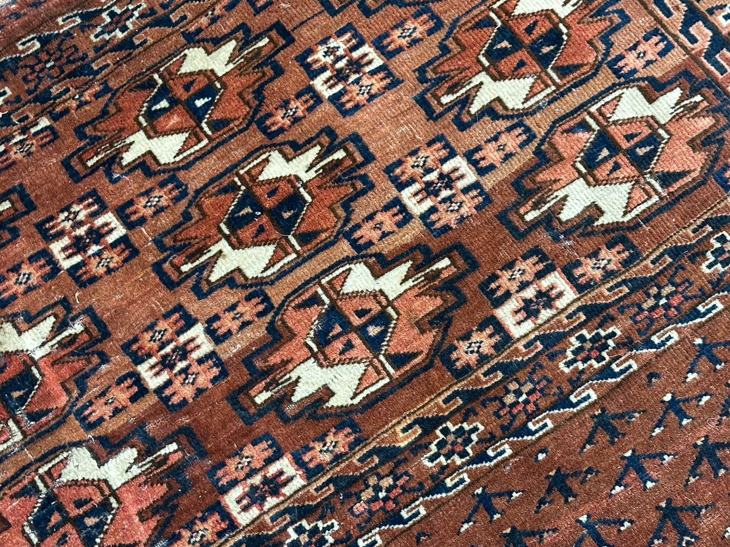 Antik Orientteppich handgeknüpft Türkmen Yomut Buchara Wolle 105x75 cm