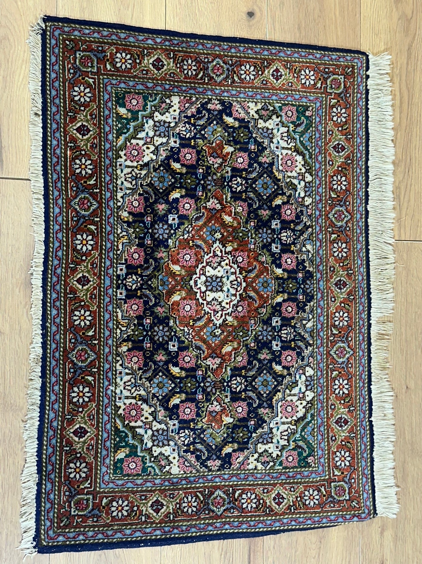Orientteppich handgeknüpft Täbriz 50 Raj Mahi Wolle 92x64 cm
