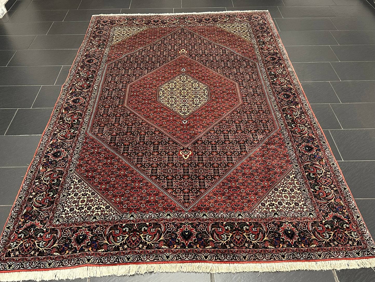 Handgeknüpfter Bidjar Medaillon Teppich Wolle 295x200 cm