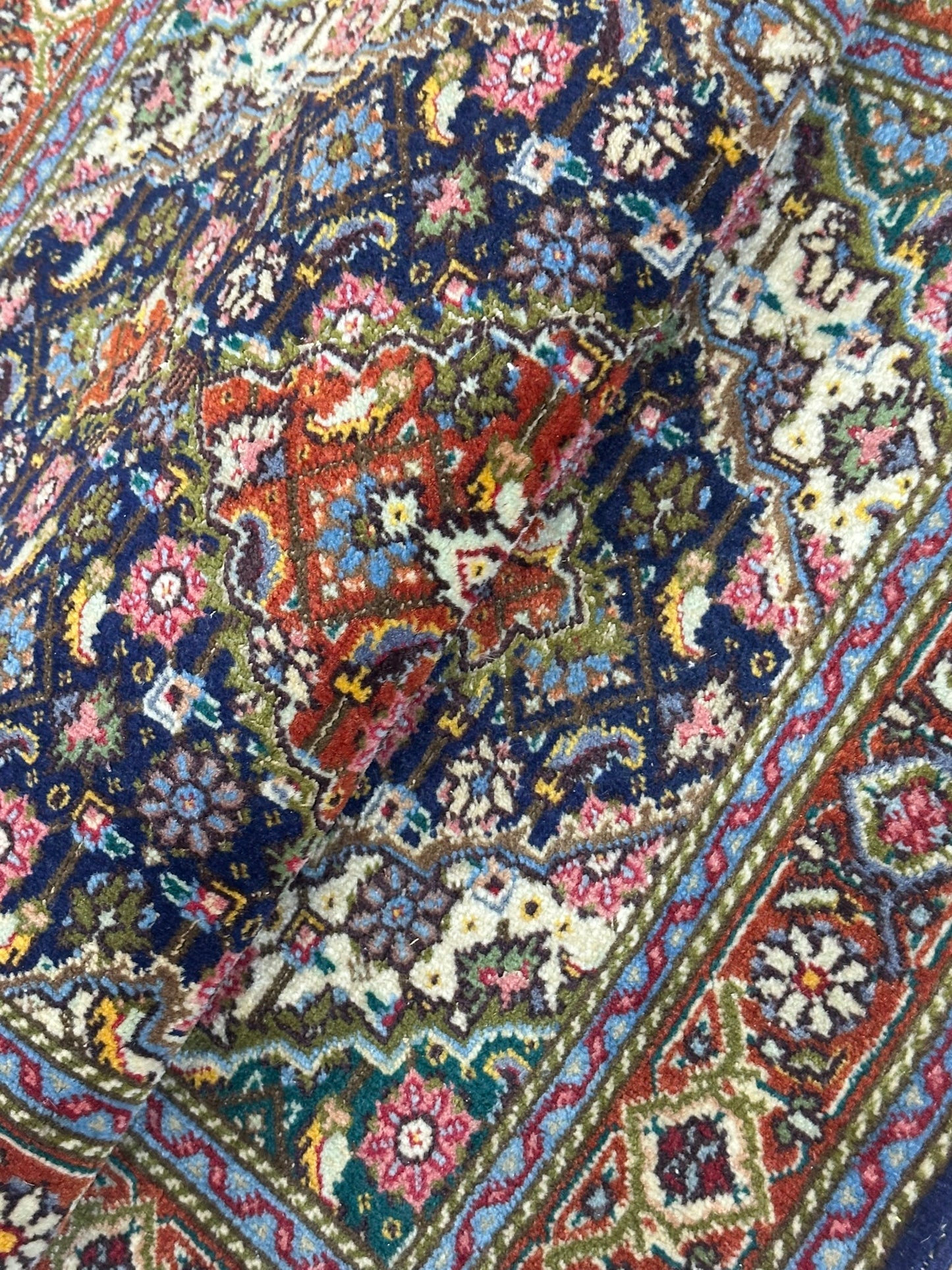 Orientteppich handgeknüpft Täbriz 50 Raj Mahi Wolle 92x64 cm
