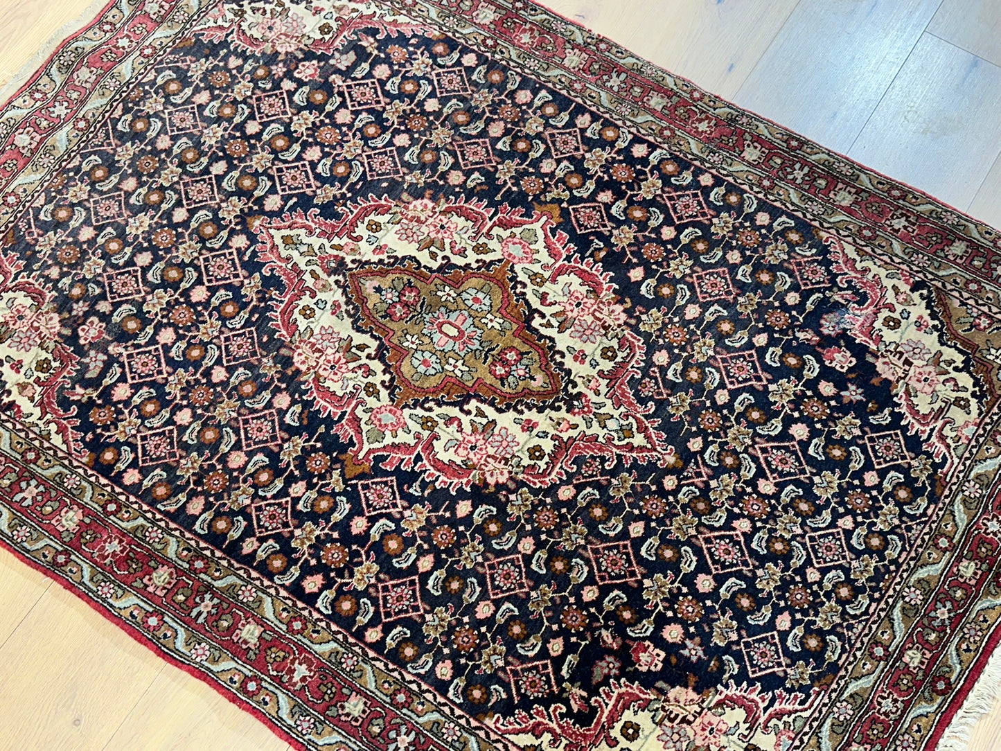 Orientteppich handgeknüpft Bidjar Schurwolle 166x115 cm