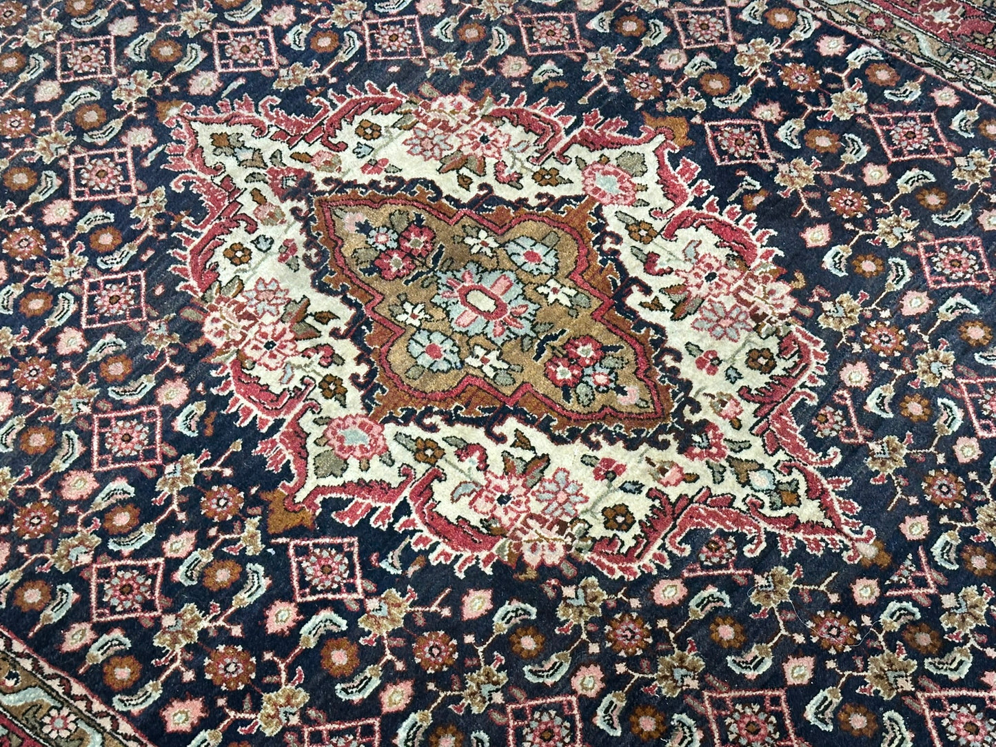 Orientteppich handgeknüpft Bidjar Schurwolle 166x115 cm
