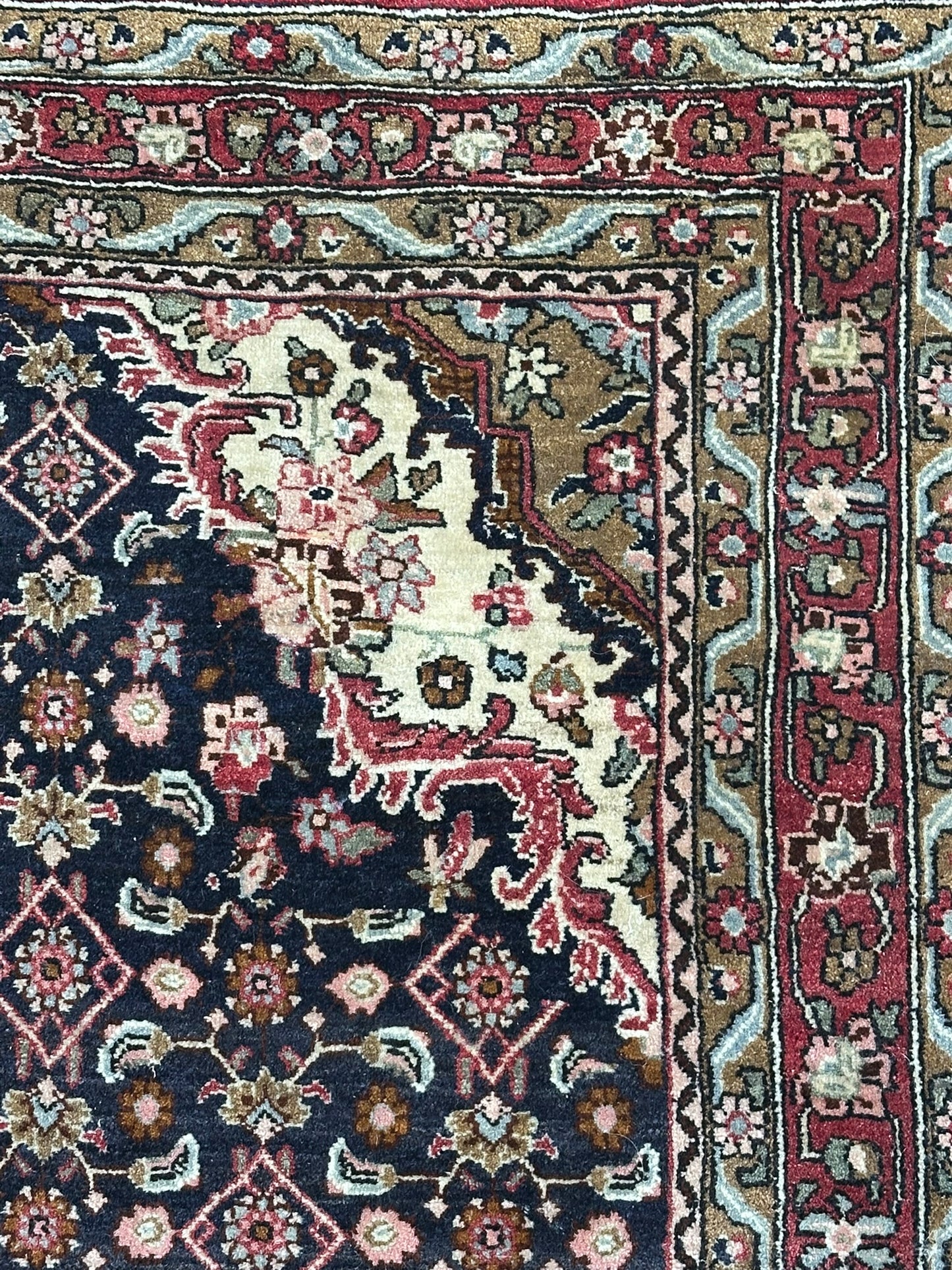 Orientteppich handgeknüpft Bidjar Schurwolle 166x115 cm