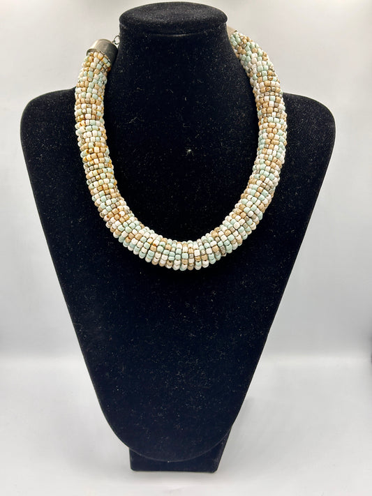 Antike Multistein-/Farben-Perlenkette aus 1981