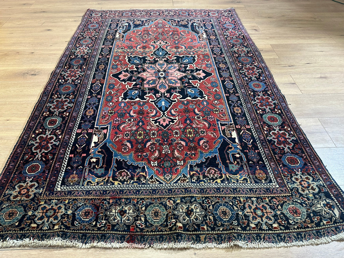 Antik Orientteppich handgeknüpft Bidjar Antik Wolle 207x130 cm