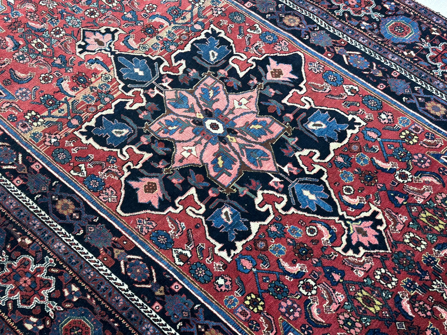 Antik Orientteppich handgeknüpft Bidjar Antik Wolle 207x130 cm