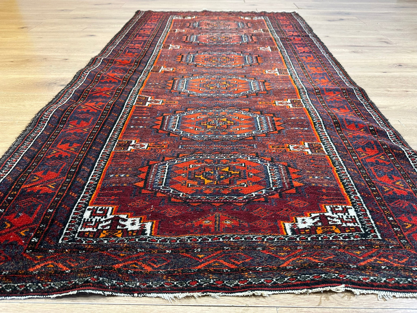 Orientteppich handgeknüpft Belutsch Wolle 200x112 cm