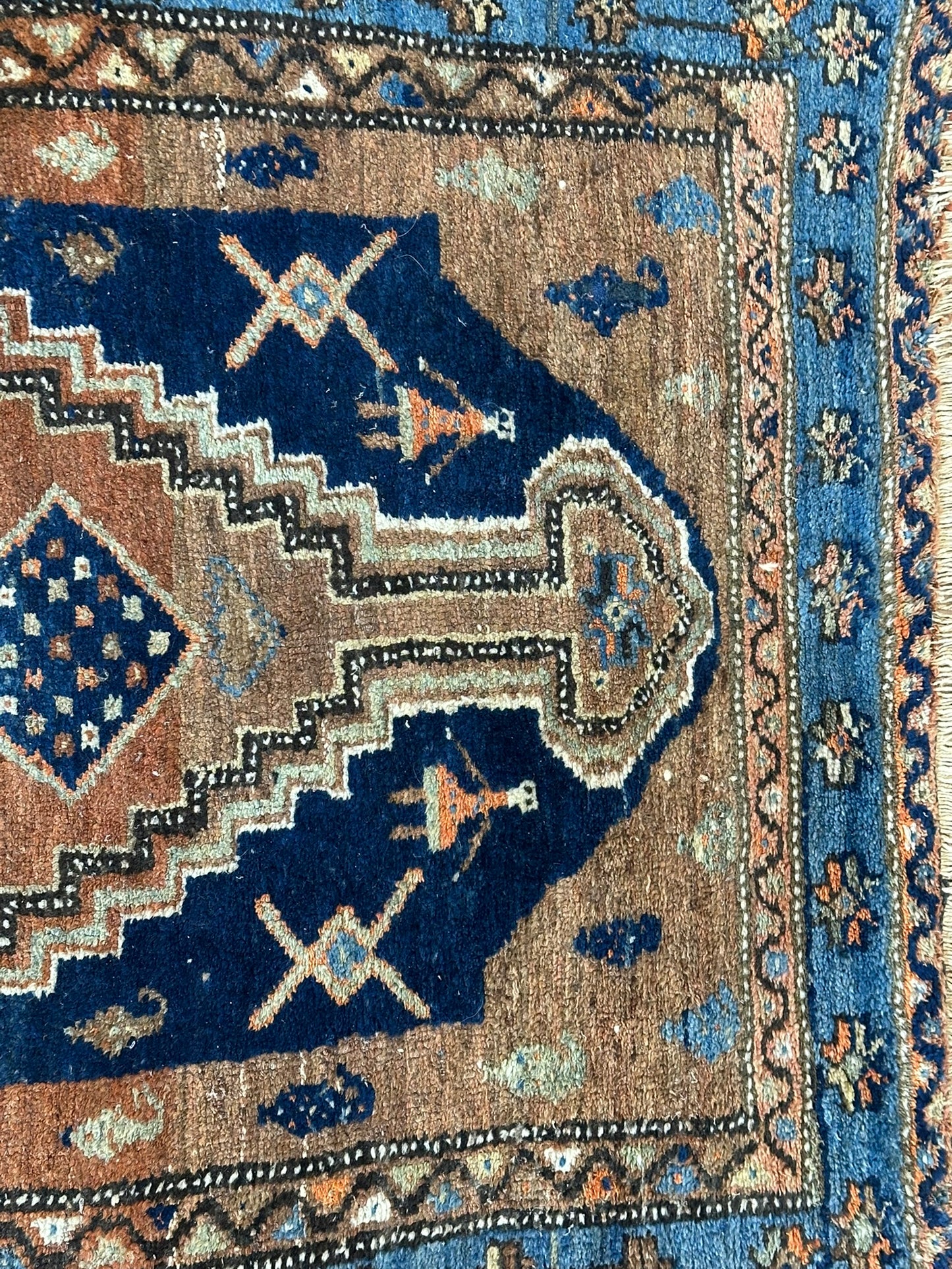 Antik Orientteppich handgeknüpft Malayer  Naturfarben 305x108 cm