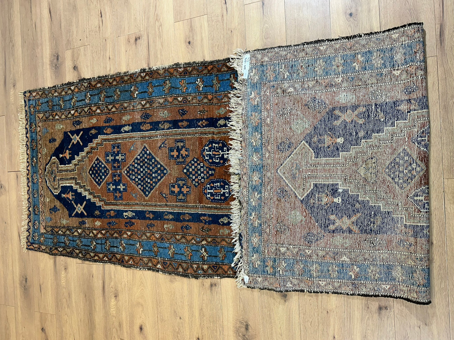 Antik Orientteppich handgeknüpft Malayer  Naturfarben 305x108 cm
