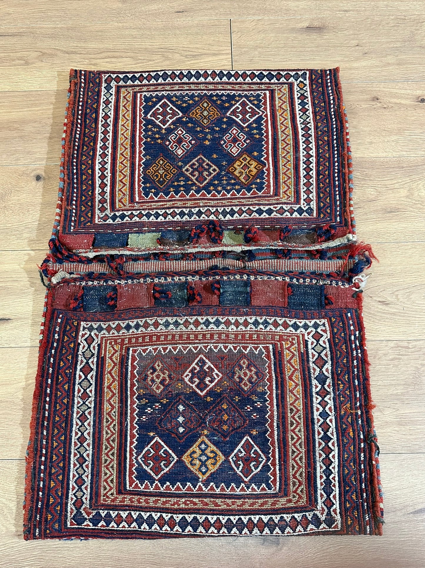 Antik Orientteppich handgeknüpft Bachtiari Salztsche  Naturfarben 92x60 cm