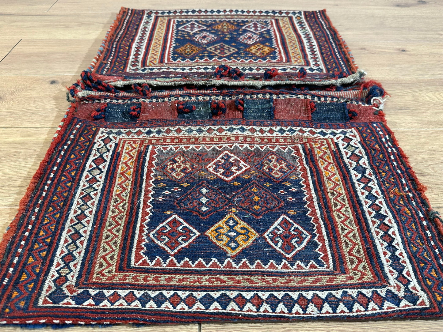 Antik Orientteppich handgeknüpft Bachtiari Salztsche  Naturfarben 92x60 cm