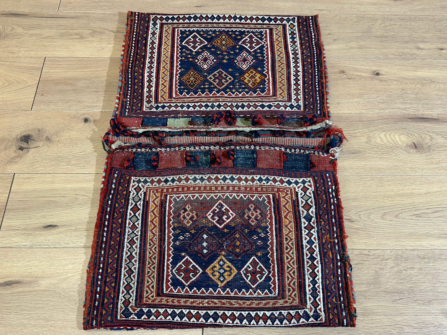 Antik Orientteppich handgeknüpft Bachtiari Salztsche  Naturfarben 92x60 cm