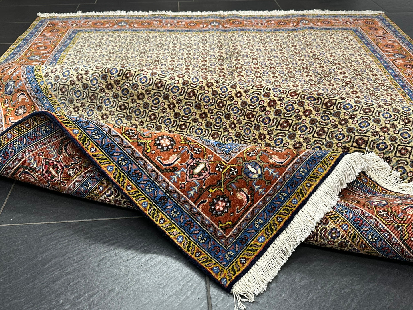 Handgeknüpfter Perser Teppich Täbriz 240x195cm – Mahi Muster