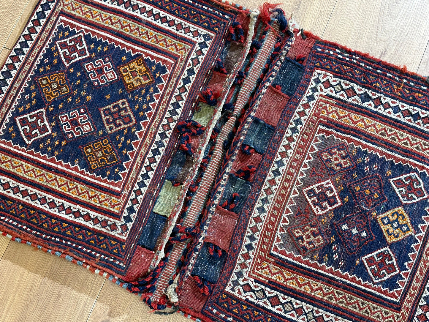 Antik Orientteppich handgeknüpft Bachtiari Salztsche  Naturfarben 92x60 cm