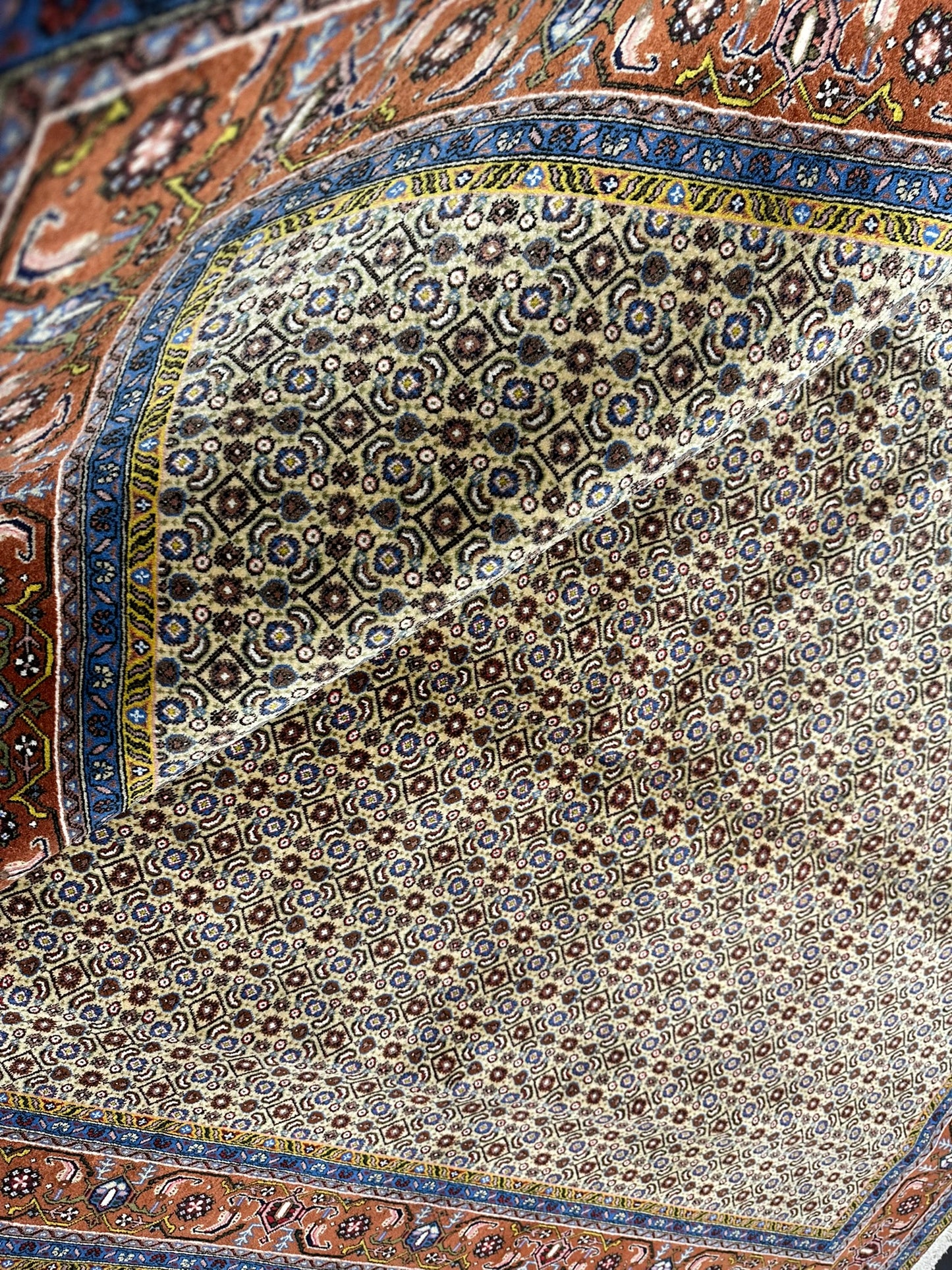 Handgeknüpfter Perser Teppich Täbriz 240x195cm – Mahi Muster